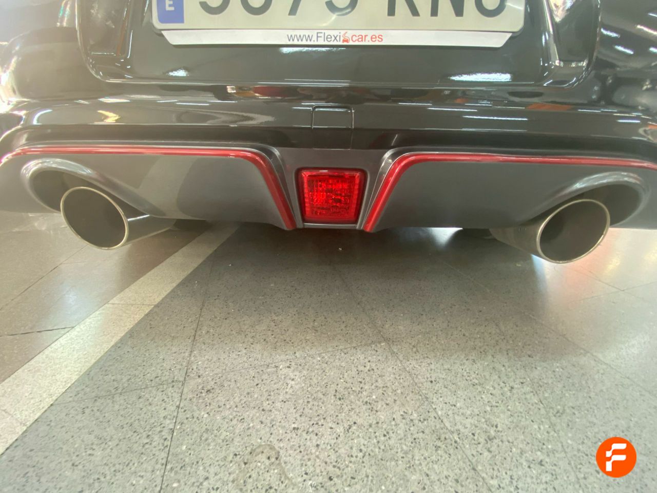 Foto Nissan 370Z 18