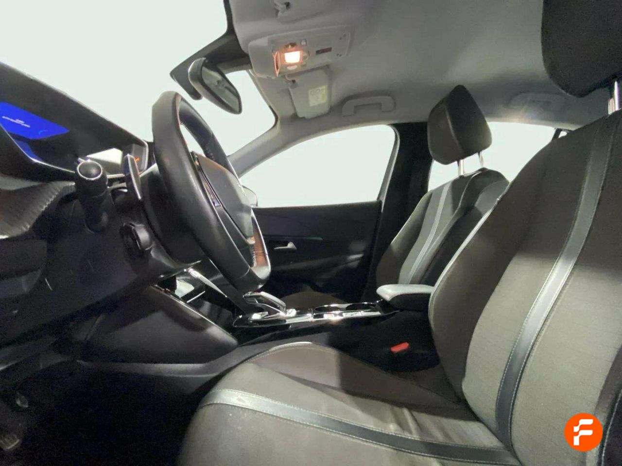 Foto Peugeot 208 14