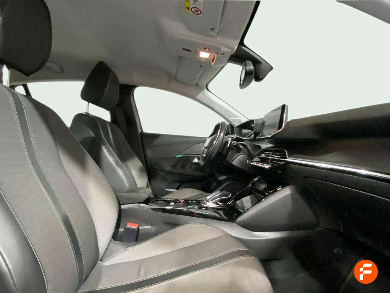 Foto Peugeot 208 15