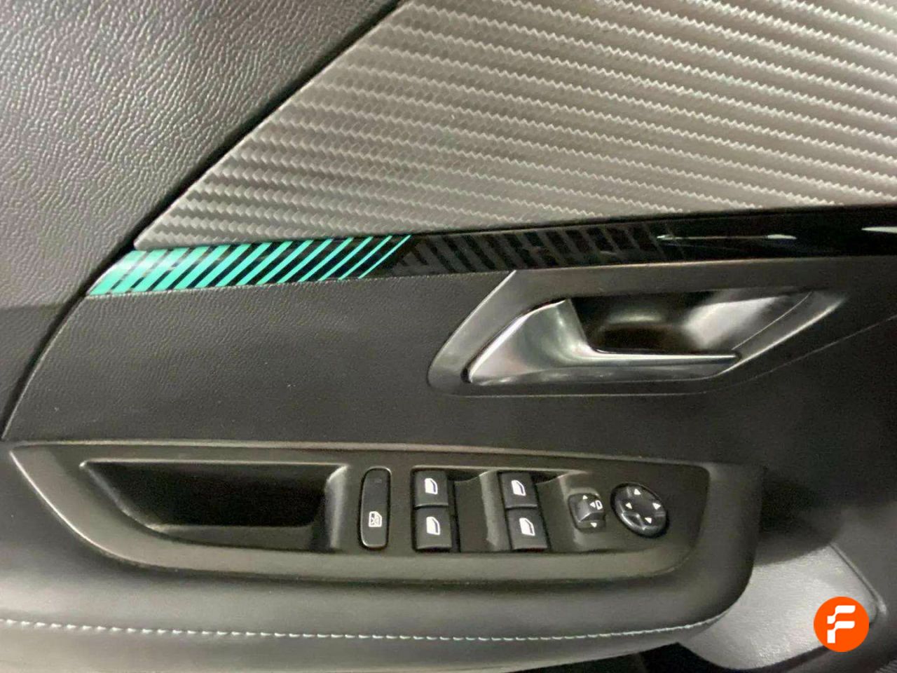 Foto Peugeot 208 21