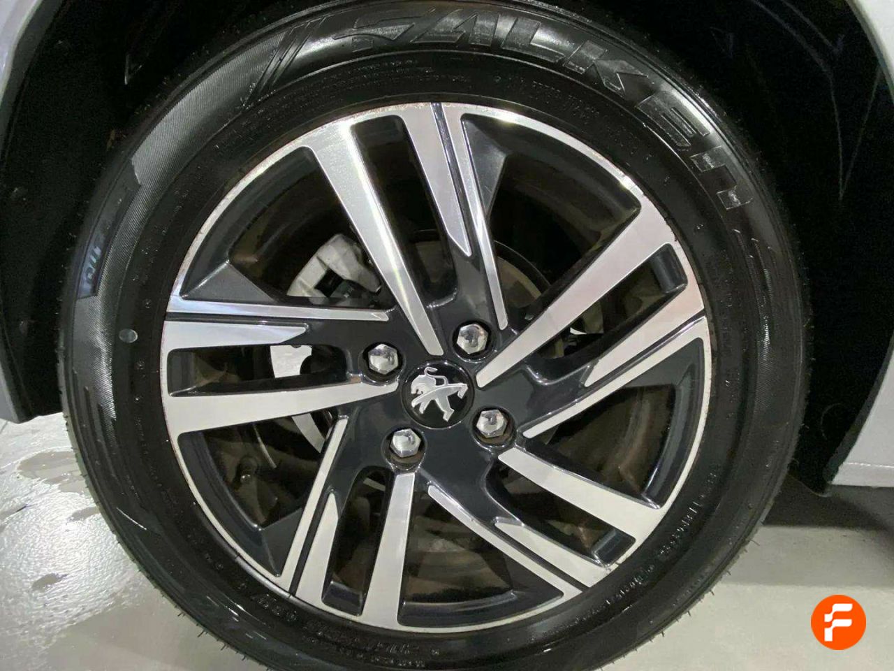 Foto Peugeot 208 24