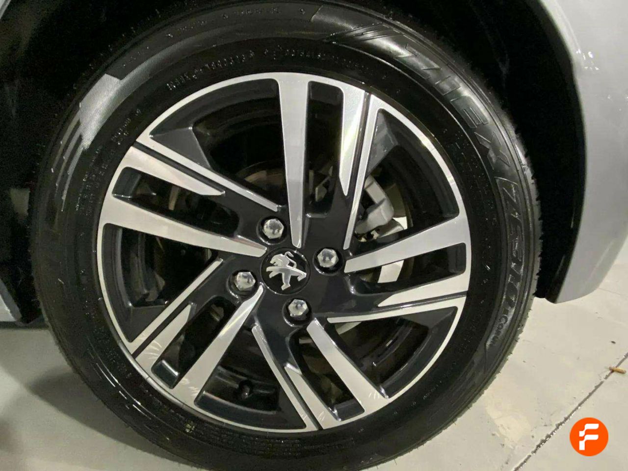 Foto Peugeot 208 26