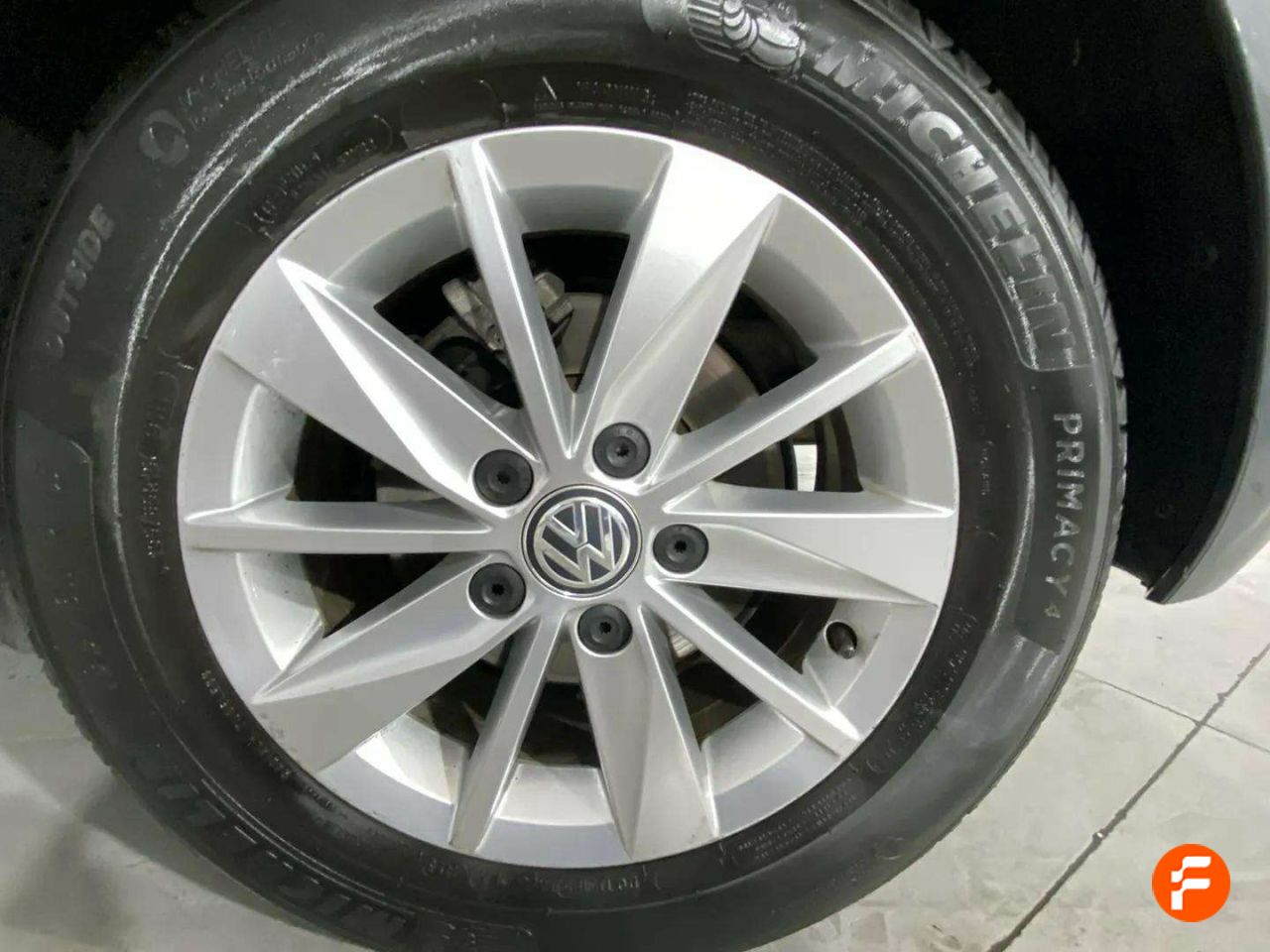 Foto Volkswagen Golf 26