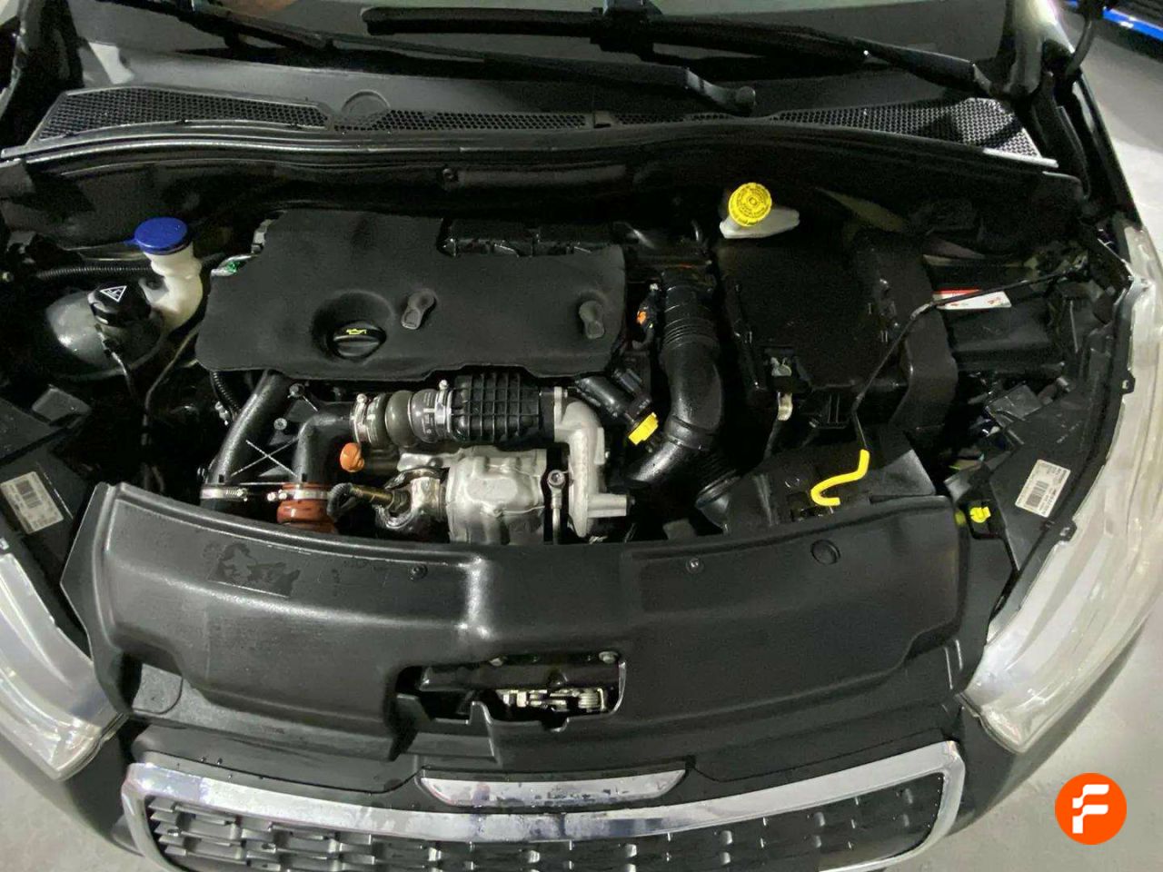 Foto Peugeot 208 28