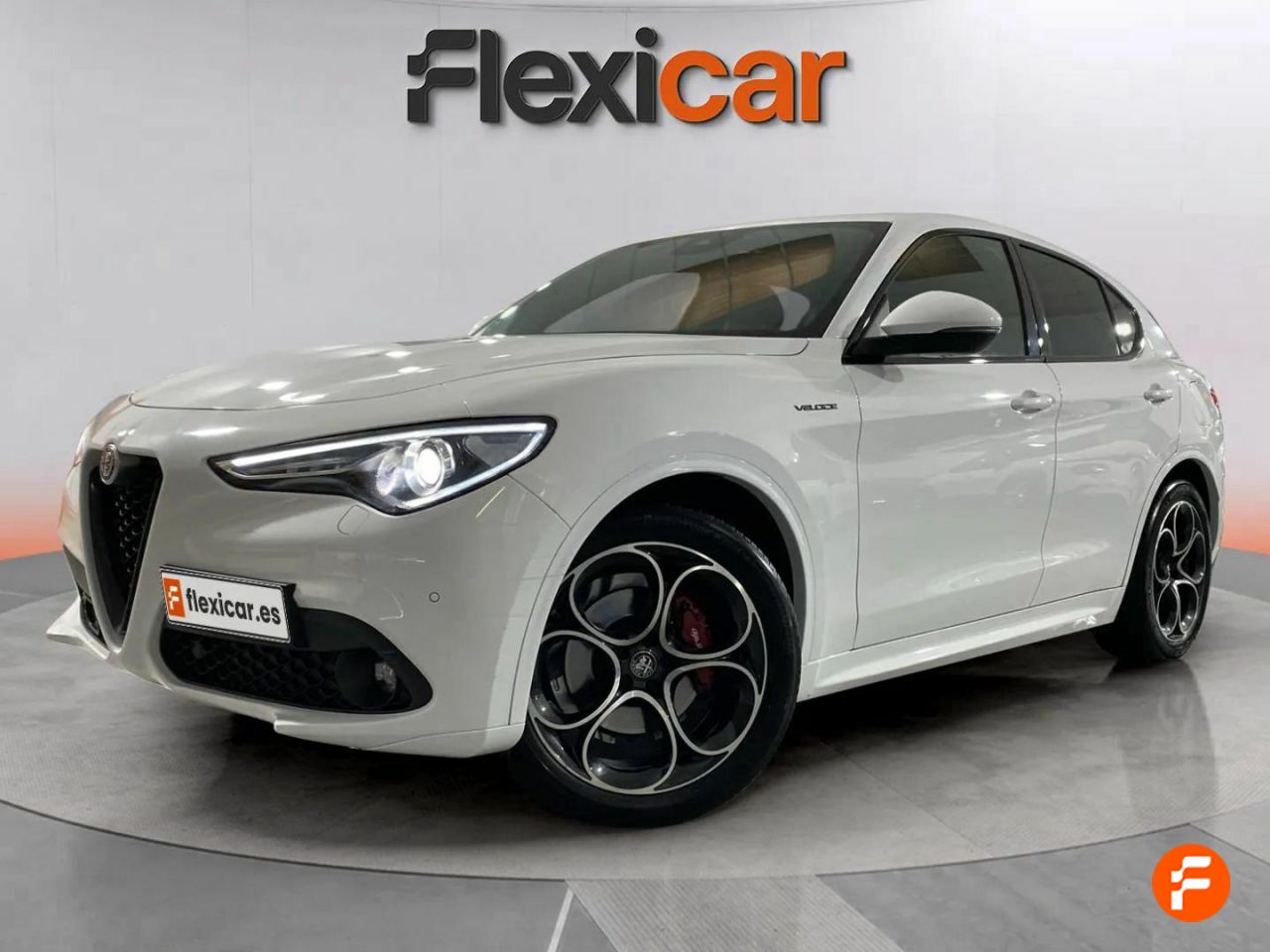 Foto Alfa Romeo Stelvio 4