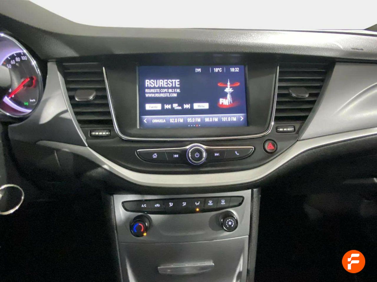 Foto Opel Astra 12