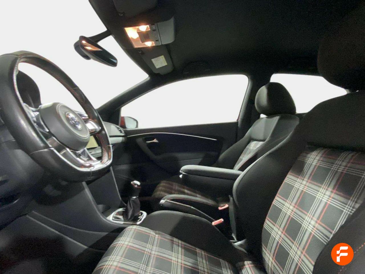 Foto Volkswagen Polo 14