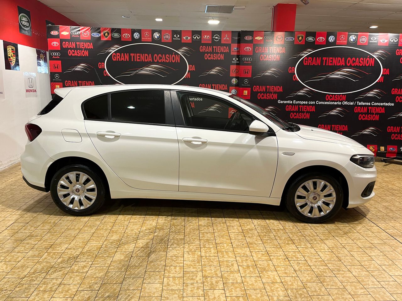 Foto Fiat Tipo 12