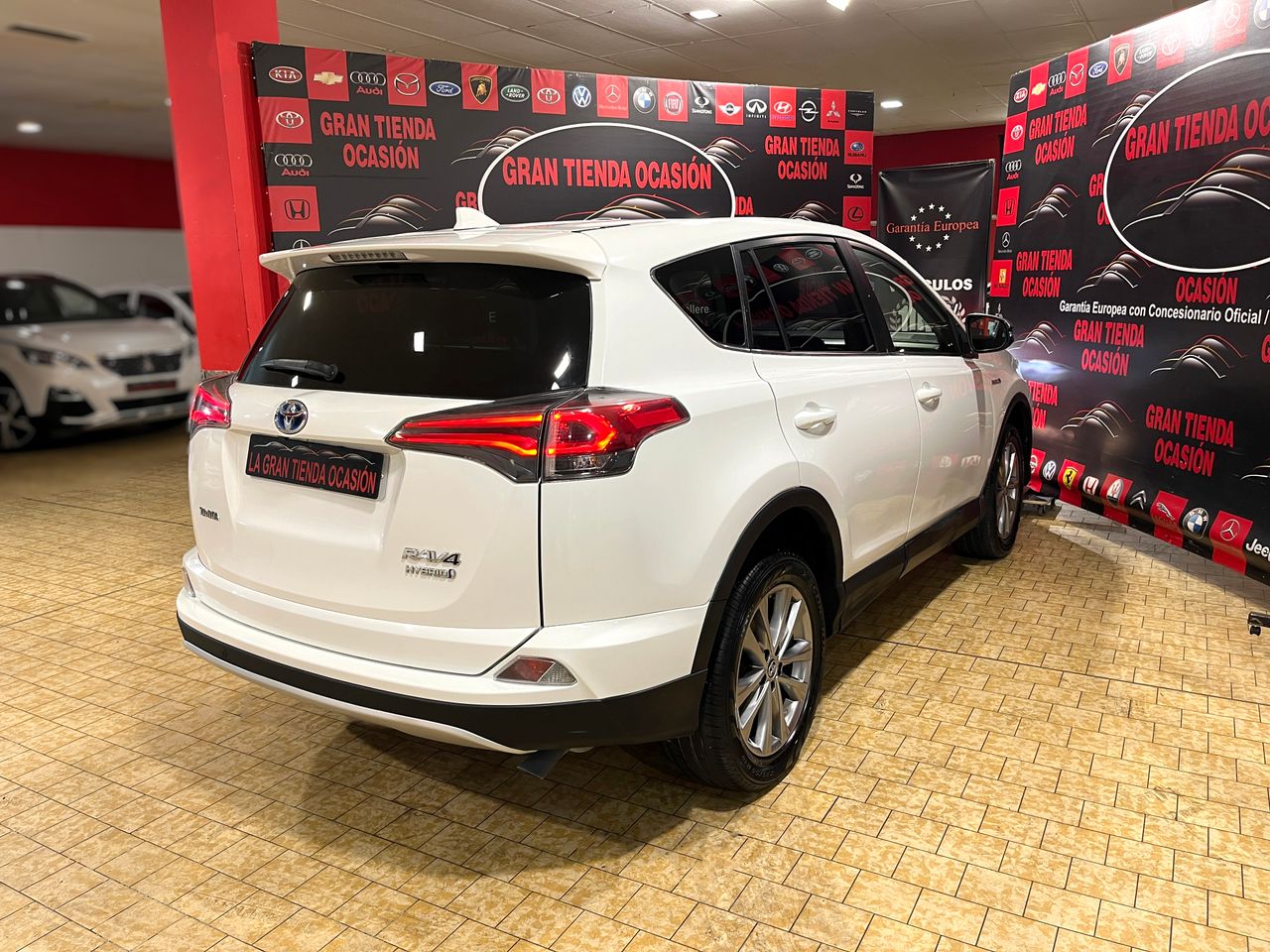 Foto Toyota Rav4 12