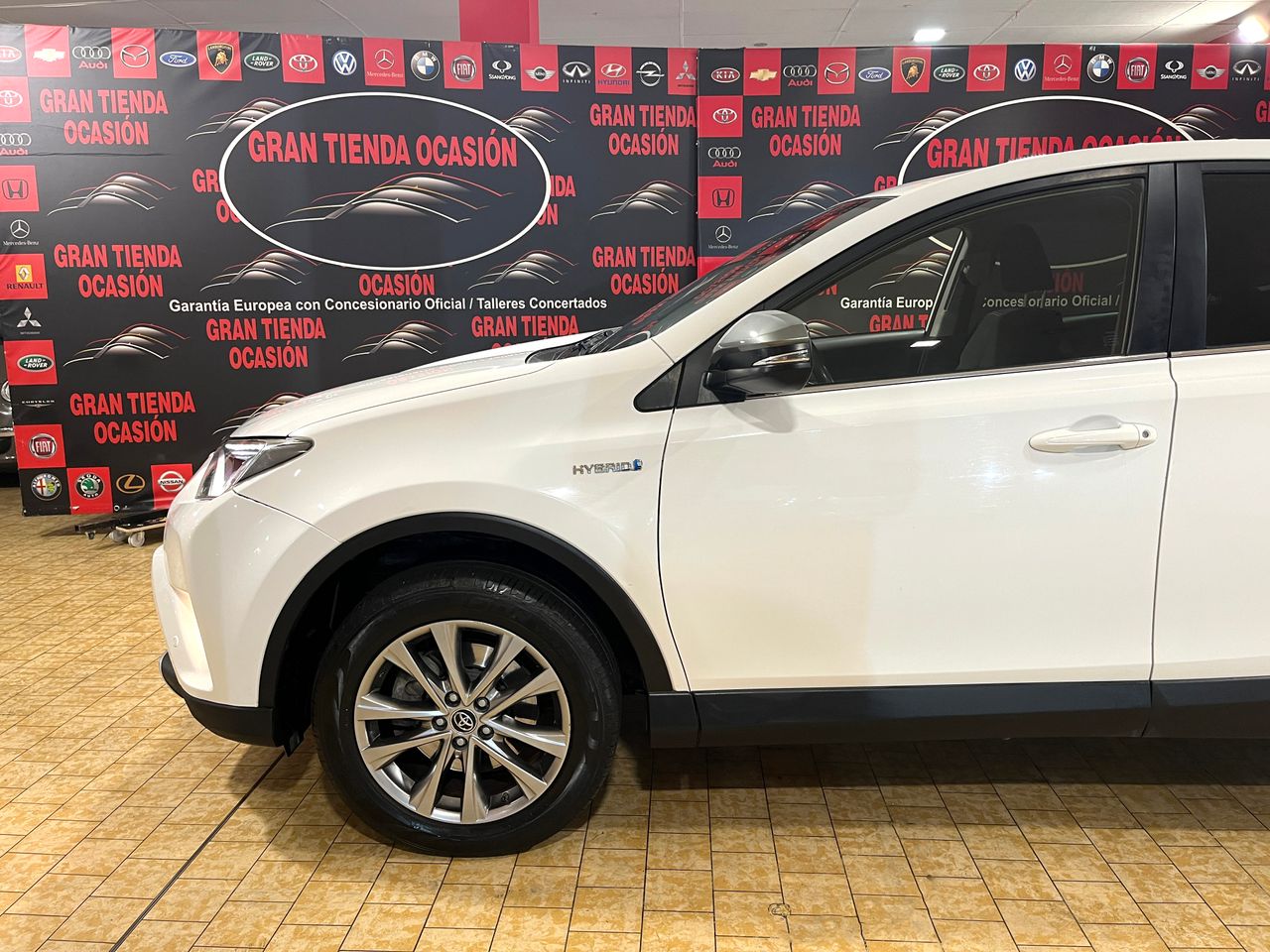 Foto Toyota Rav4 16