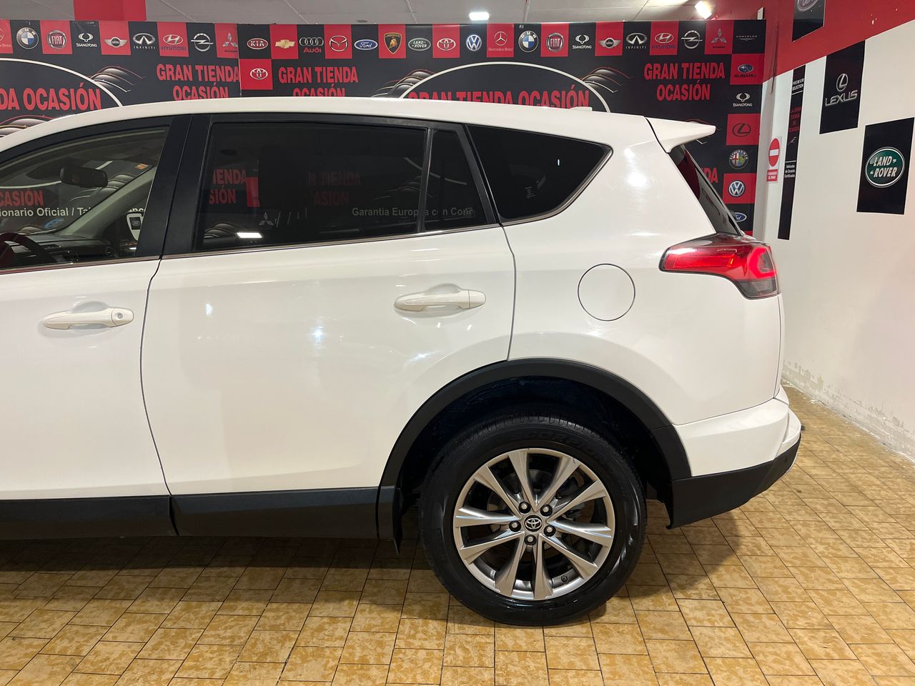 Foto Toyota Rav4 17