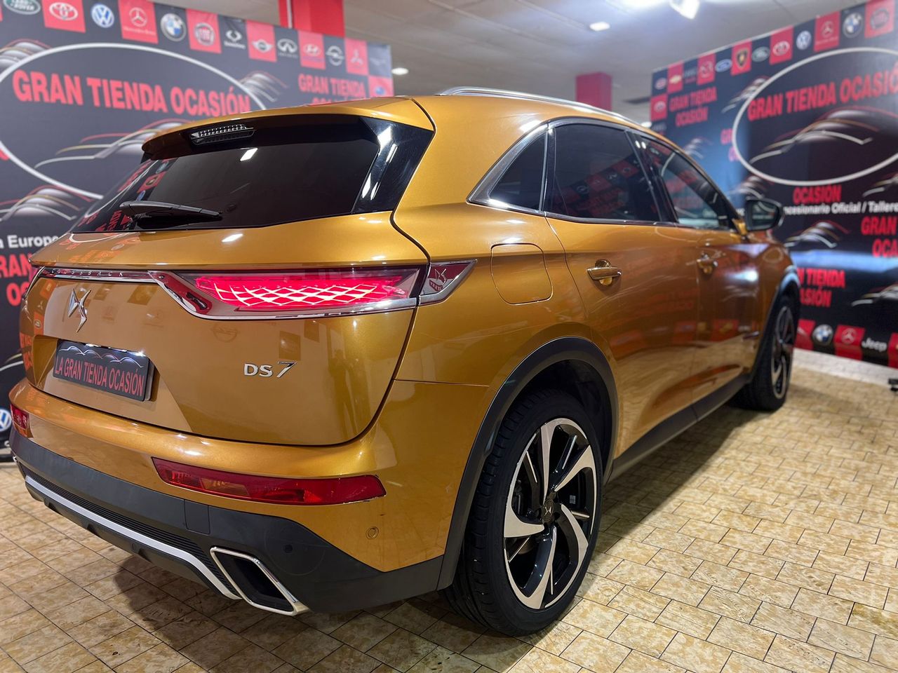 Foto DS Automobiles DS 7 Crossback 9