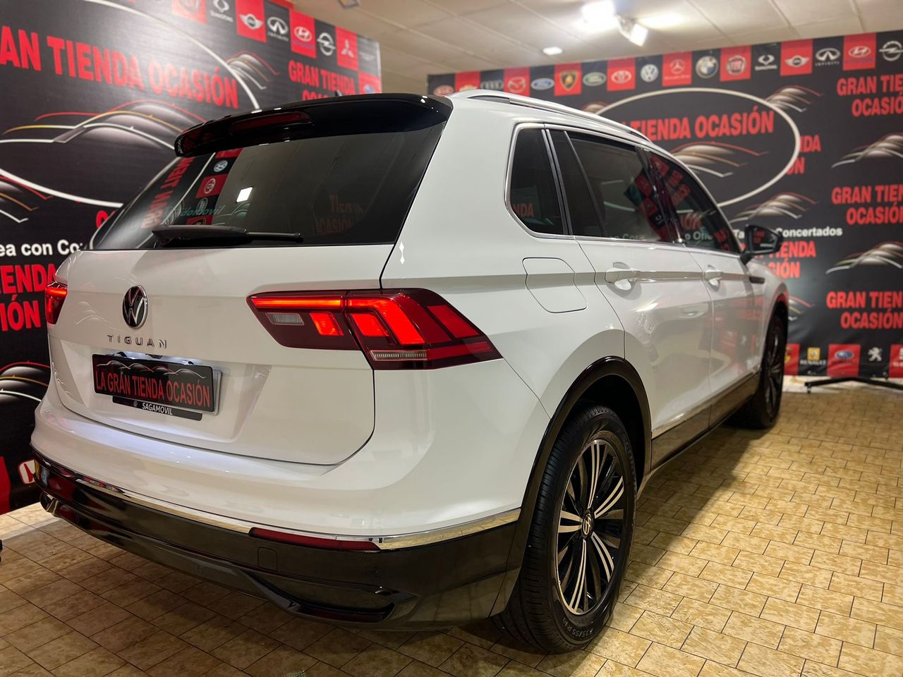 Foto Volkswagen Tiguan 13