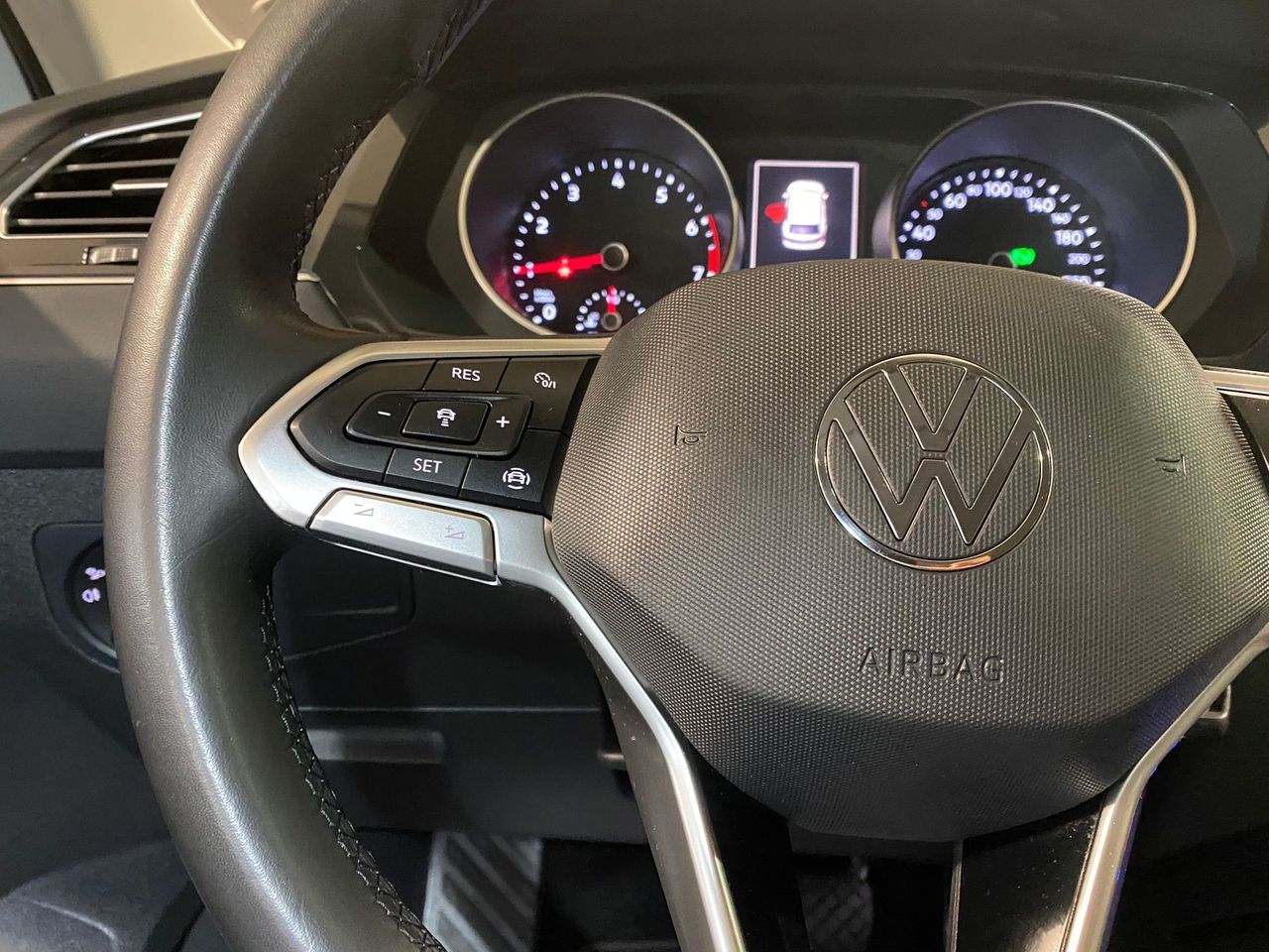 Foto Volkswagen Tiguan 25