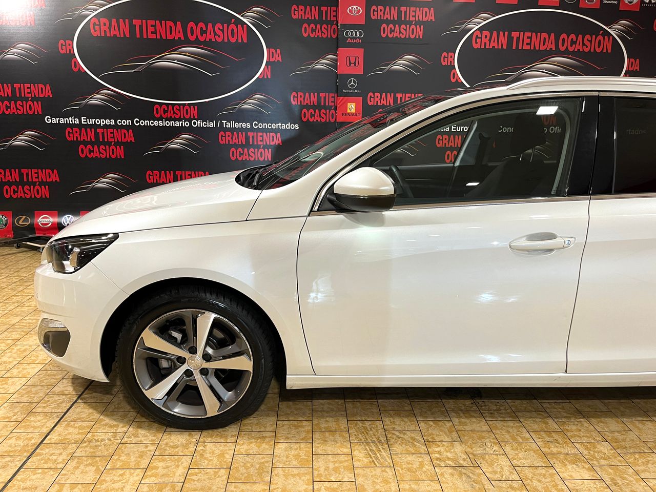 Foto Peugeot 308 13