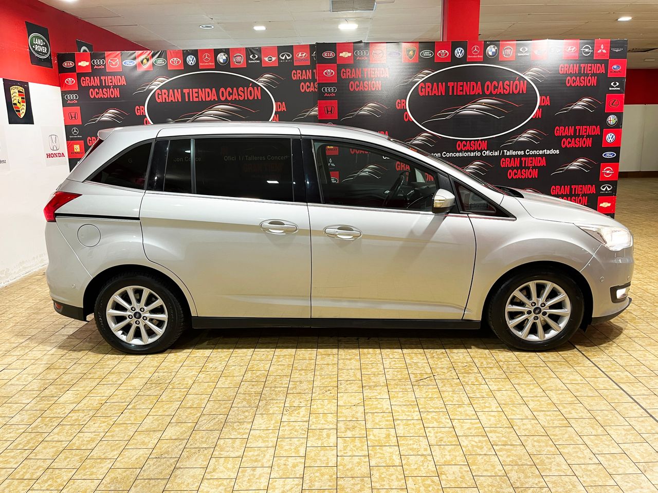 Foto Ford Grand C-MAX 11