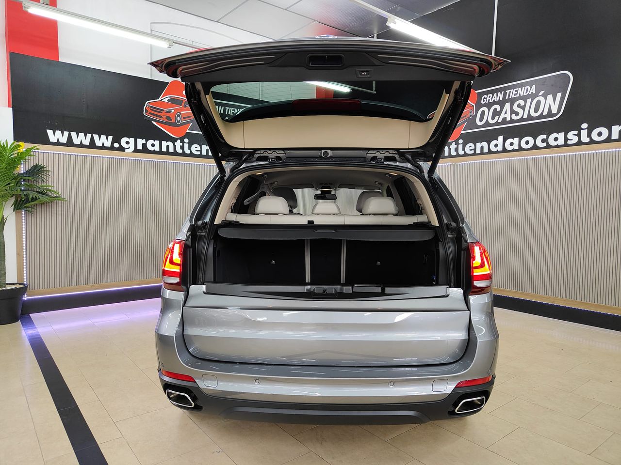 Foto BMW X5 10