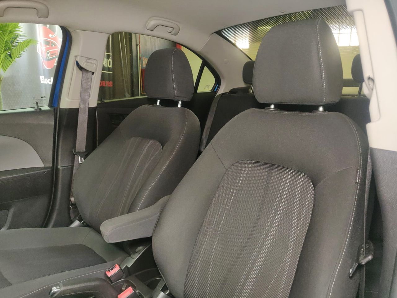 Foto Chevrolet Aveo 20