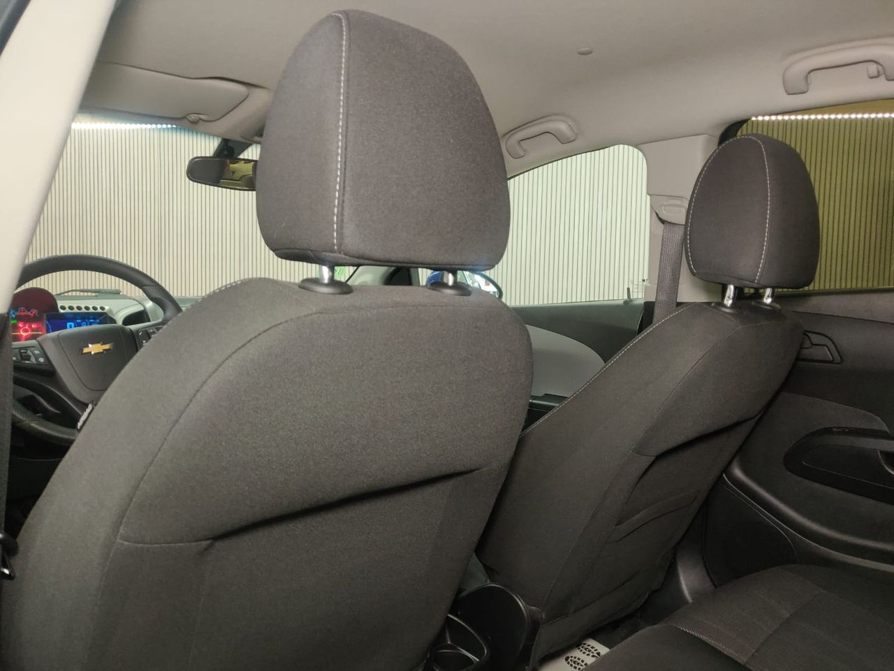 Foto Chevrolet Aveo 21