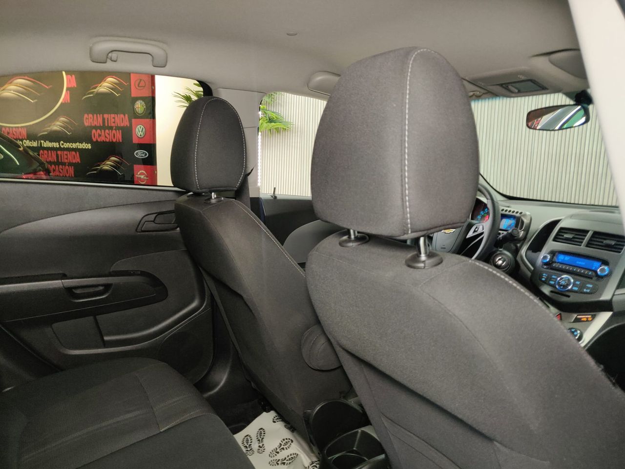 Foto Chevrolet Aveo 23