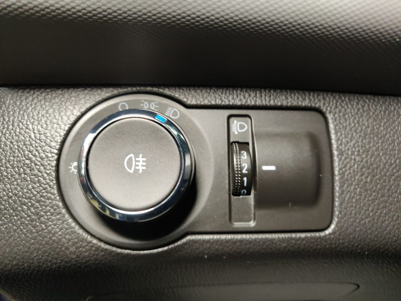 Foto Chevrolet Aveo 18