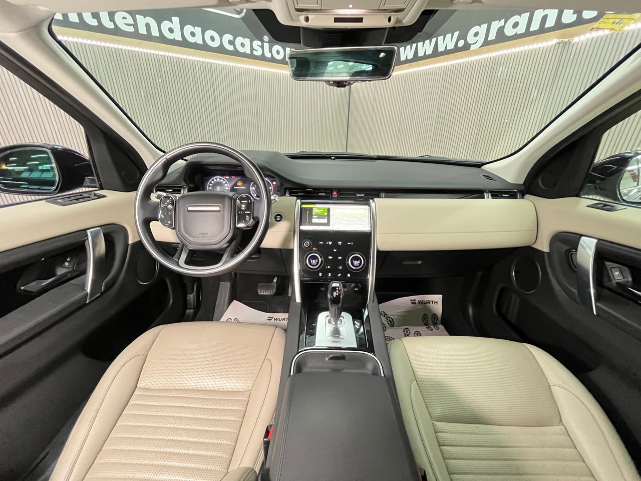 Foto Land-Rover Discovery Sport 12