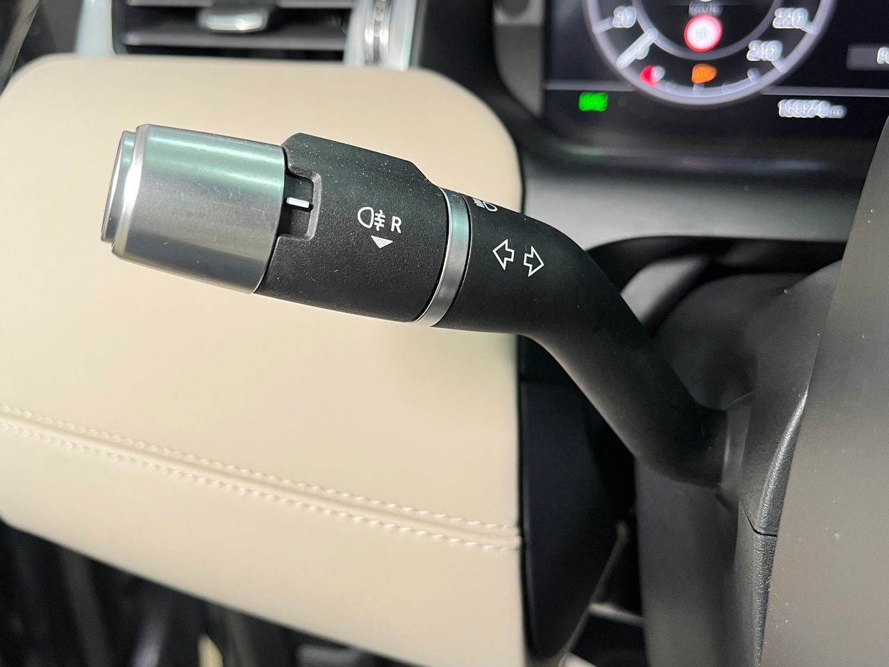 Foto Land-Rover Discovery Sport 17