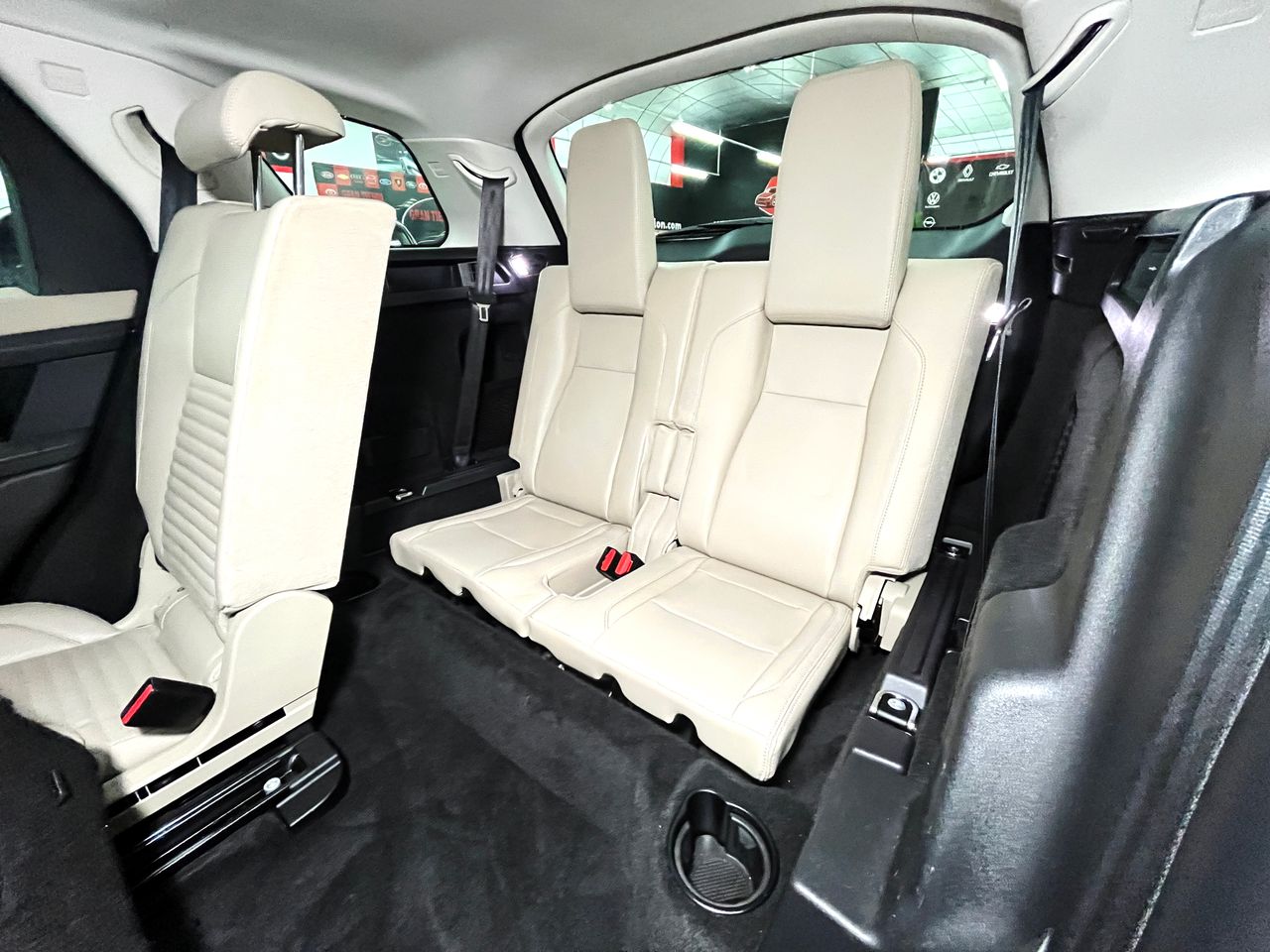 Foto Land-Rover Discovery Sport 31