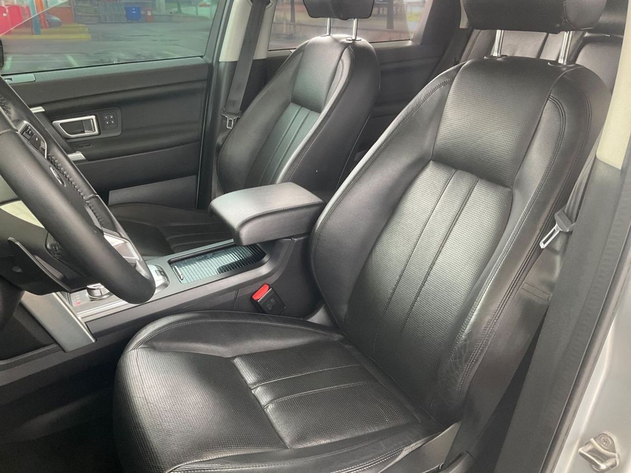Foto Land-Rover Discovery Sport 8