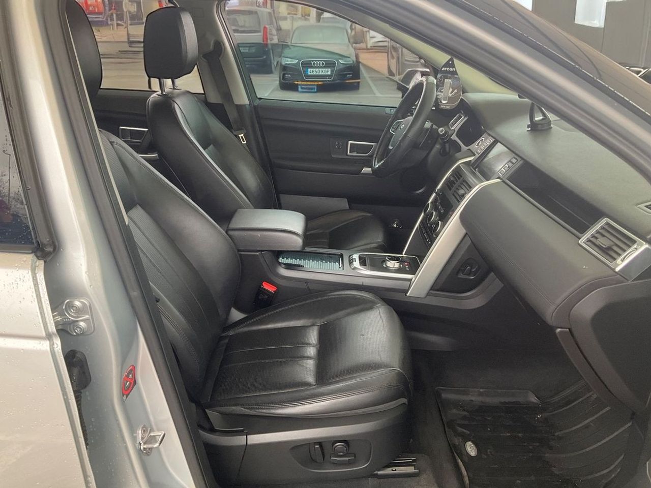 Foto Land-Rover Discovery Sport 9