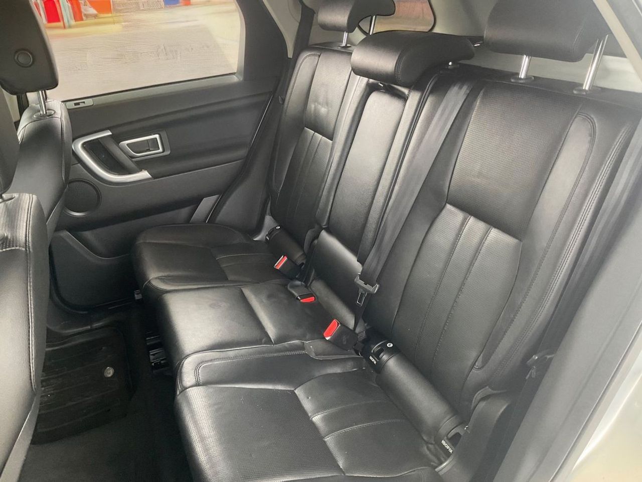 Foto Land-Rover Discovery Sport 16