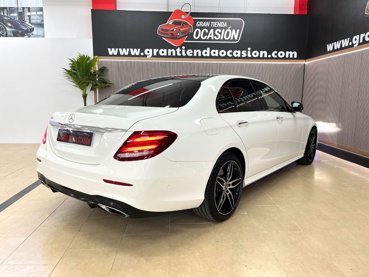 Foto Mercedes-Benz Clase E 4