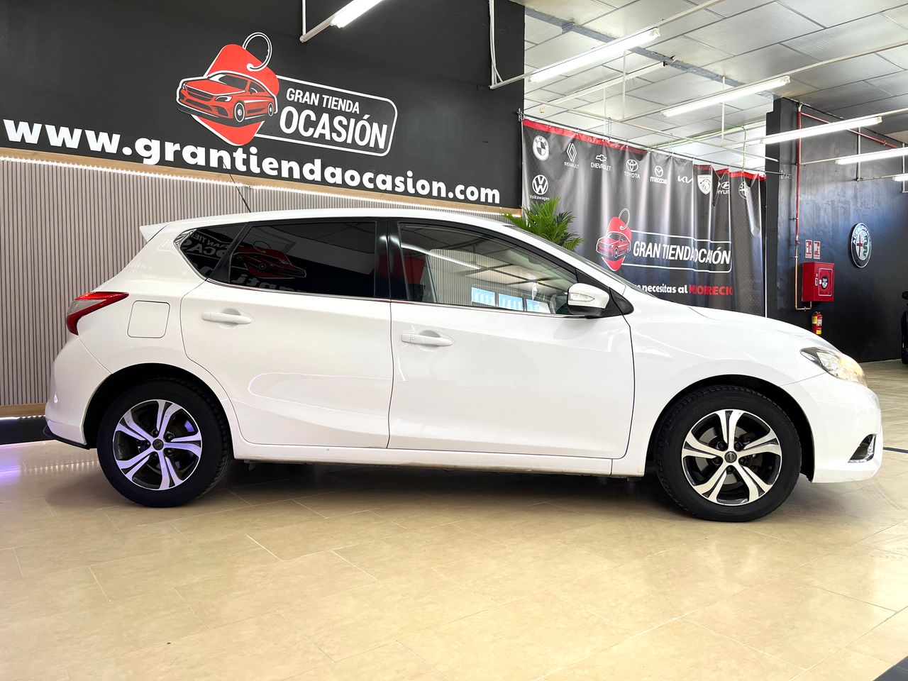 Foto Nissan Pulsar 5
