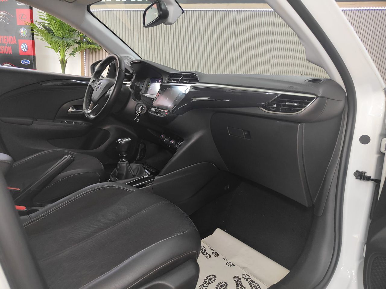 Foto Opel Corsa 11