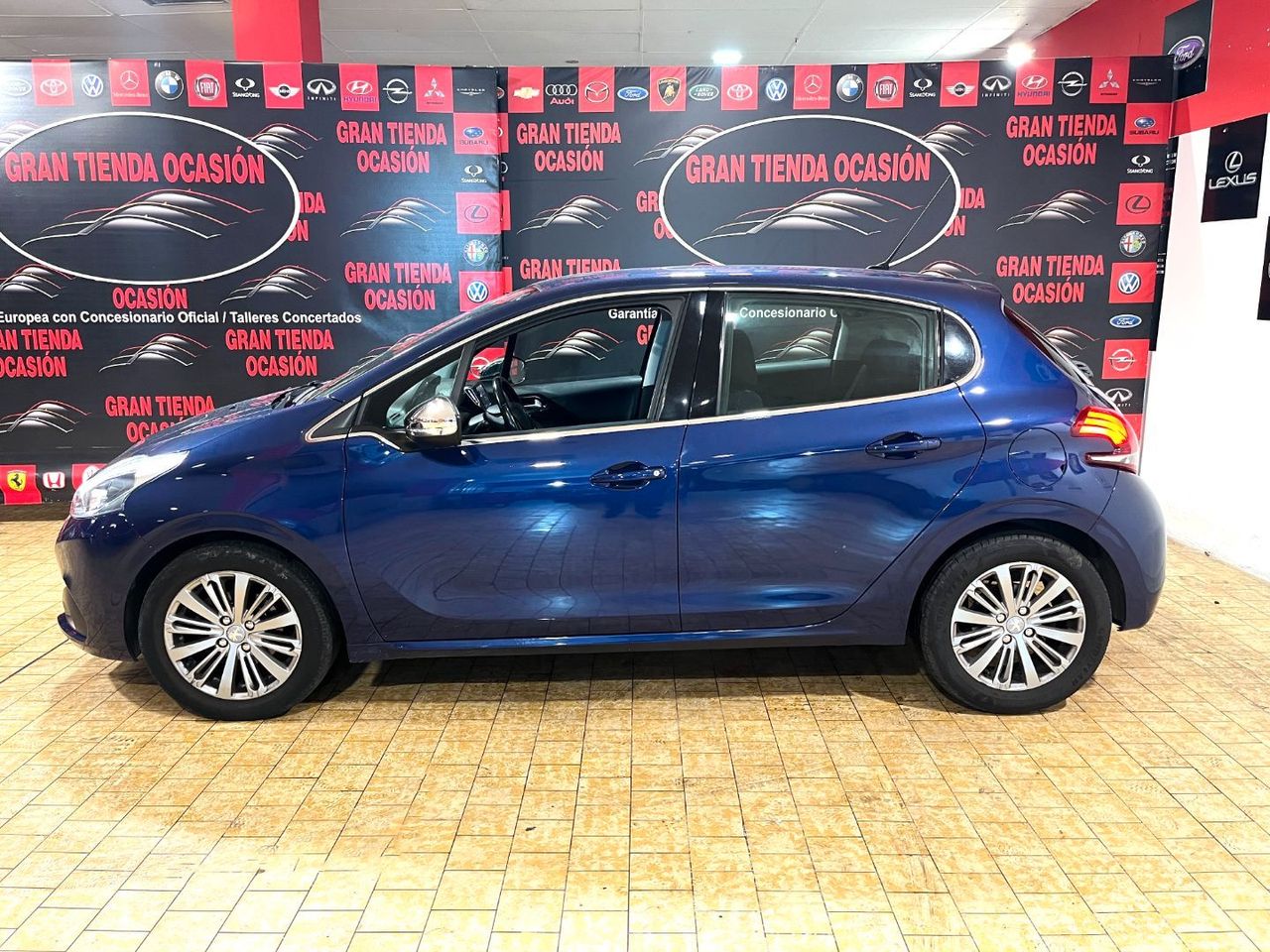 Foto Peugeot 208 9