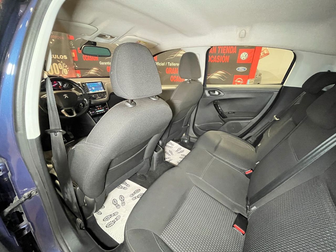 Foto Peugeot 208 26