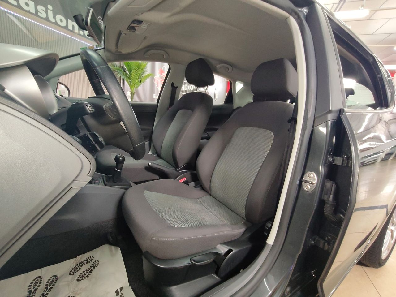 Foto Seat Ibiza 9
