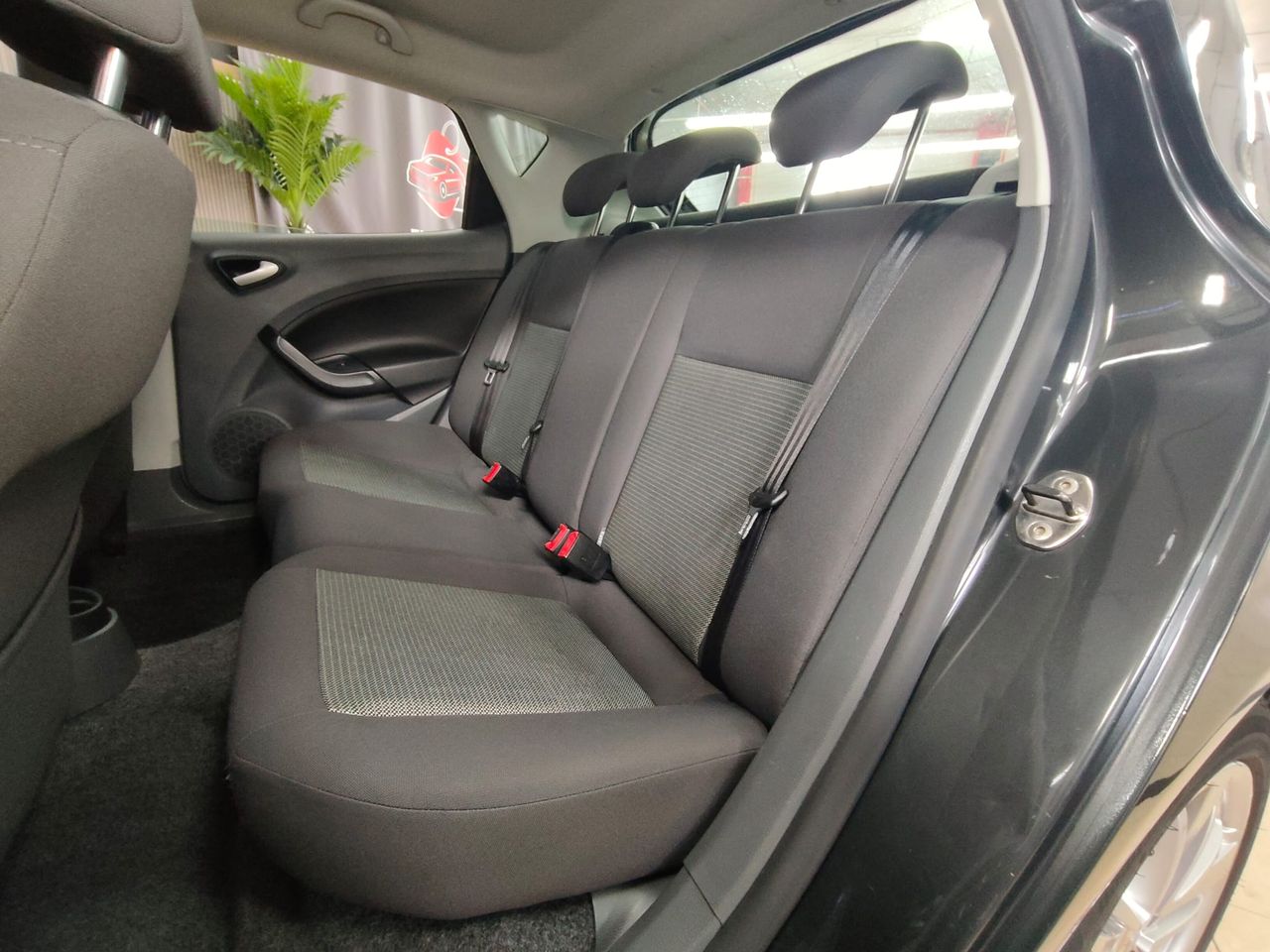 Foto Seat Ibiza 20