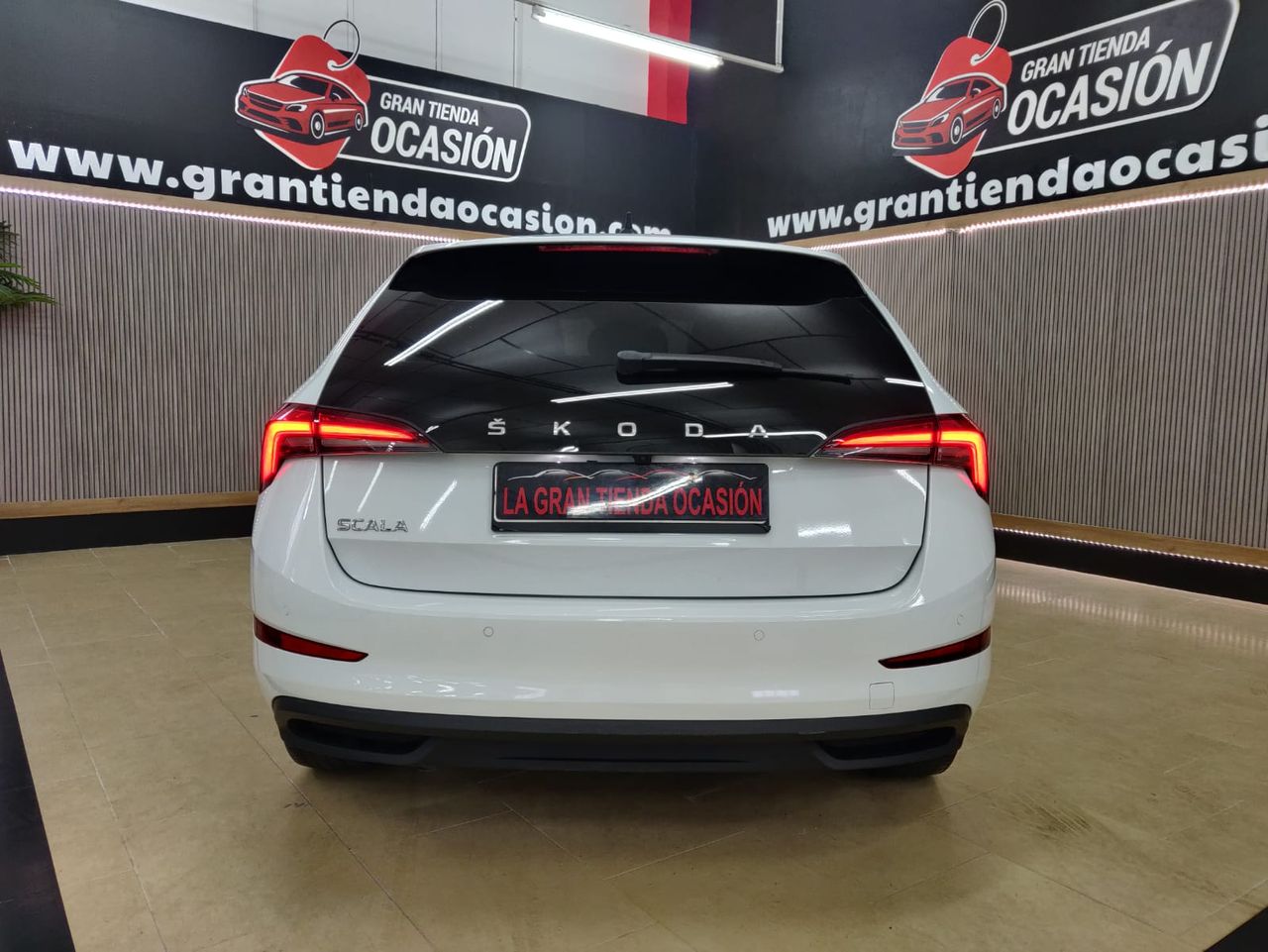 Foto Skoda Scala 9