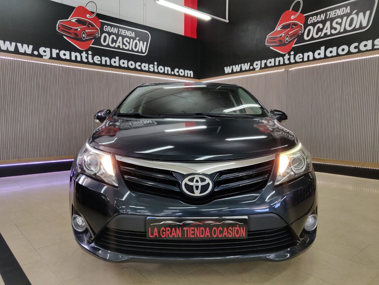Foto Toyota Avensis 2