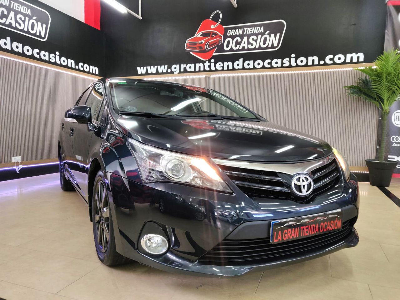 Foto Toyota Avensis 4