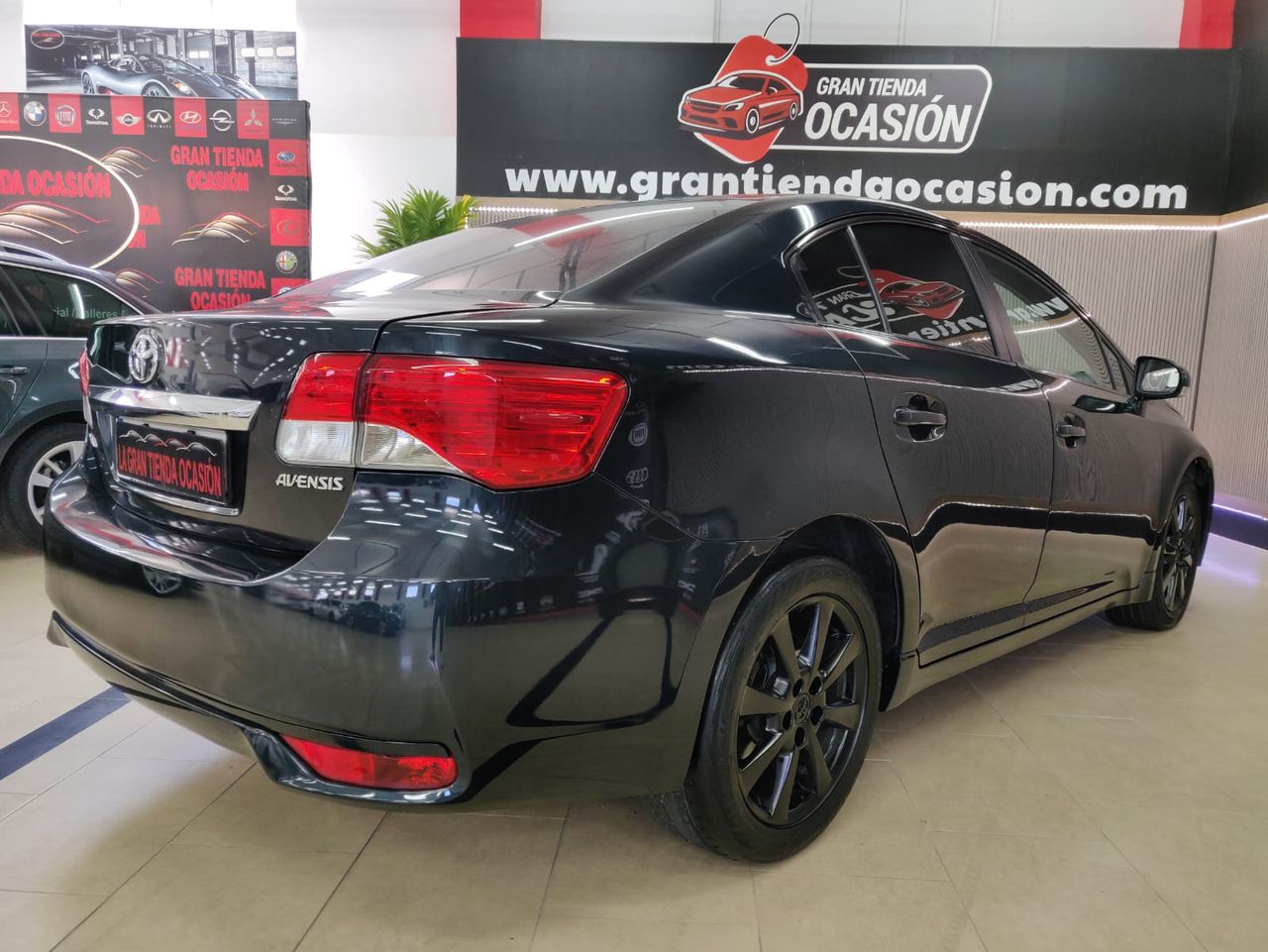 Foto Toyota Avensis 6