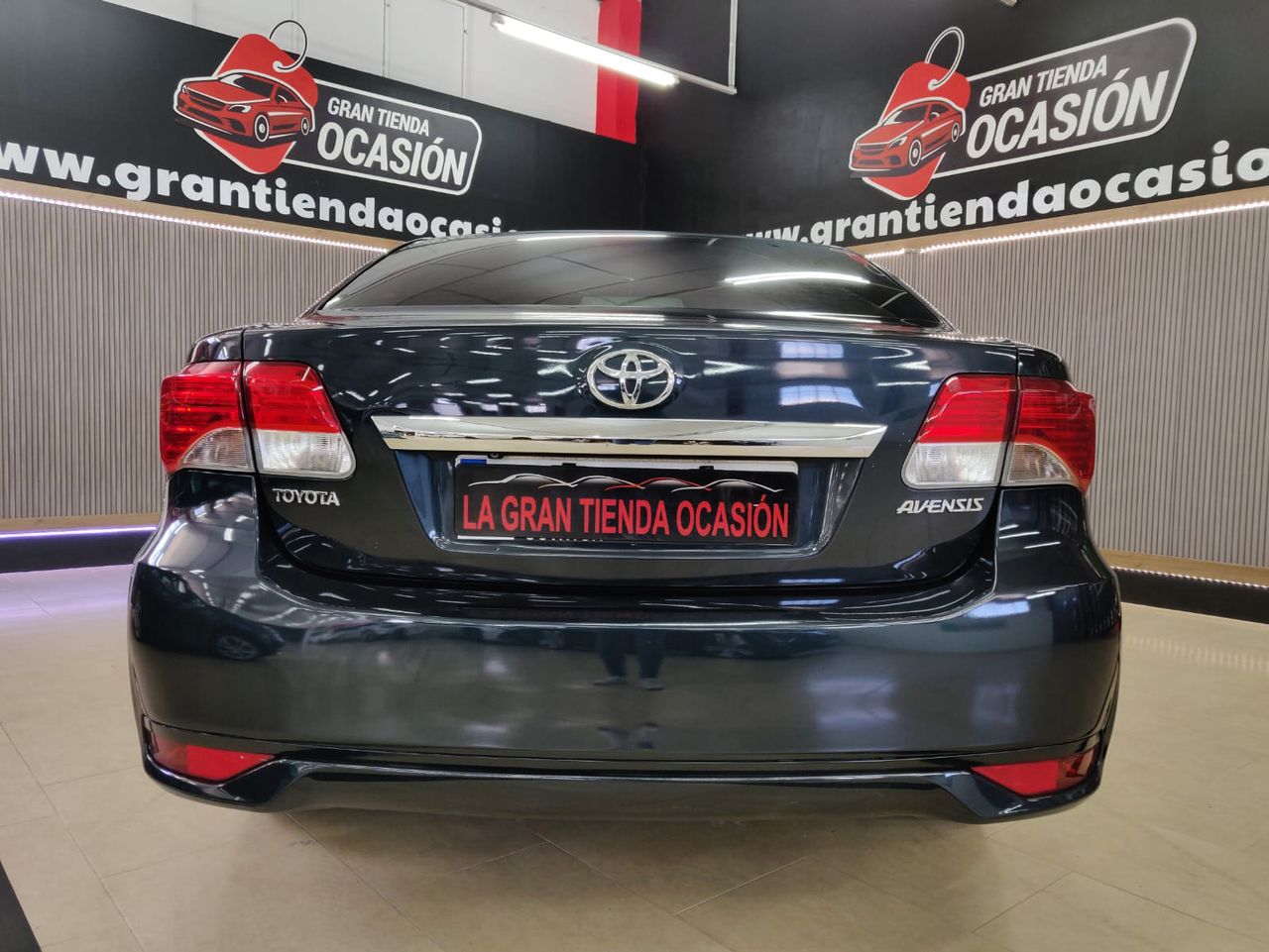 Foto Toyota Avensis 7