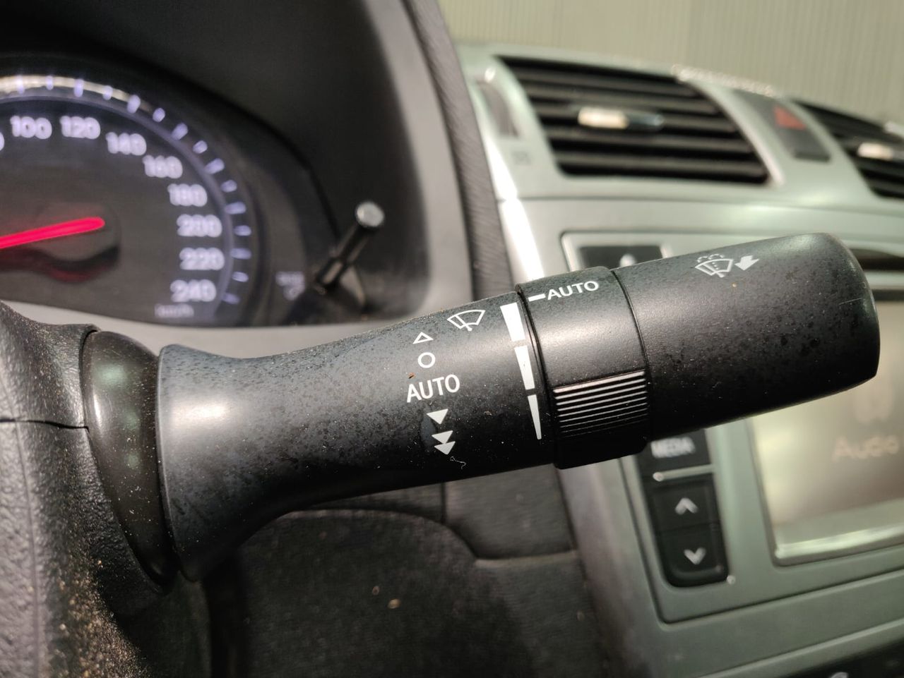 Foto Toyota Avensis 18