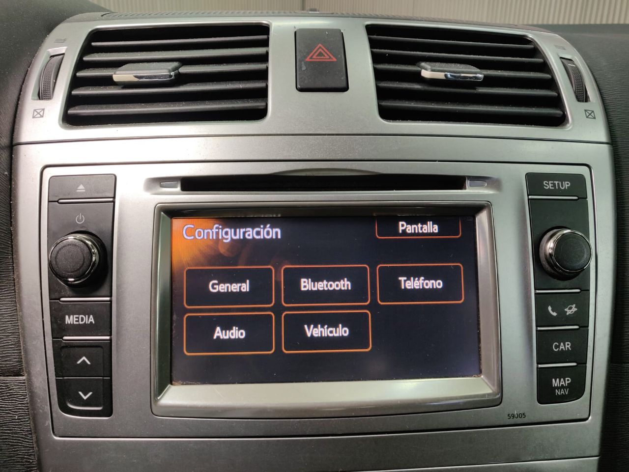 Foto Toyota Avensis 19