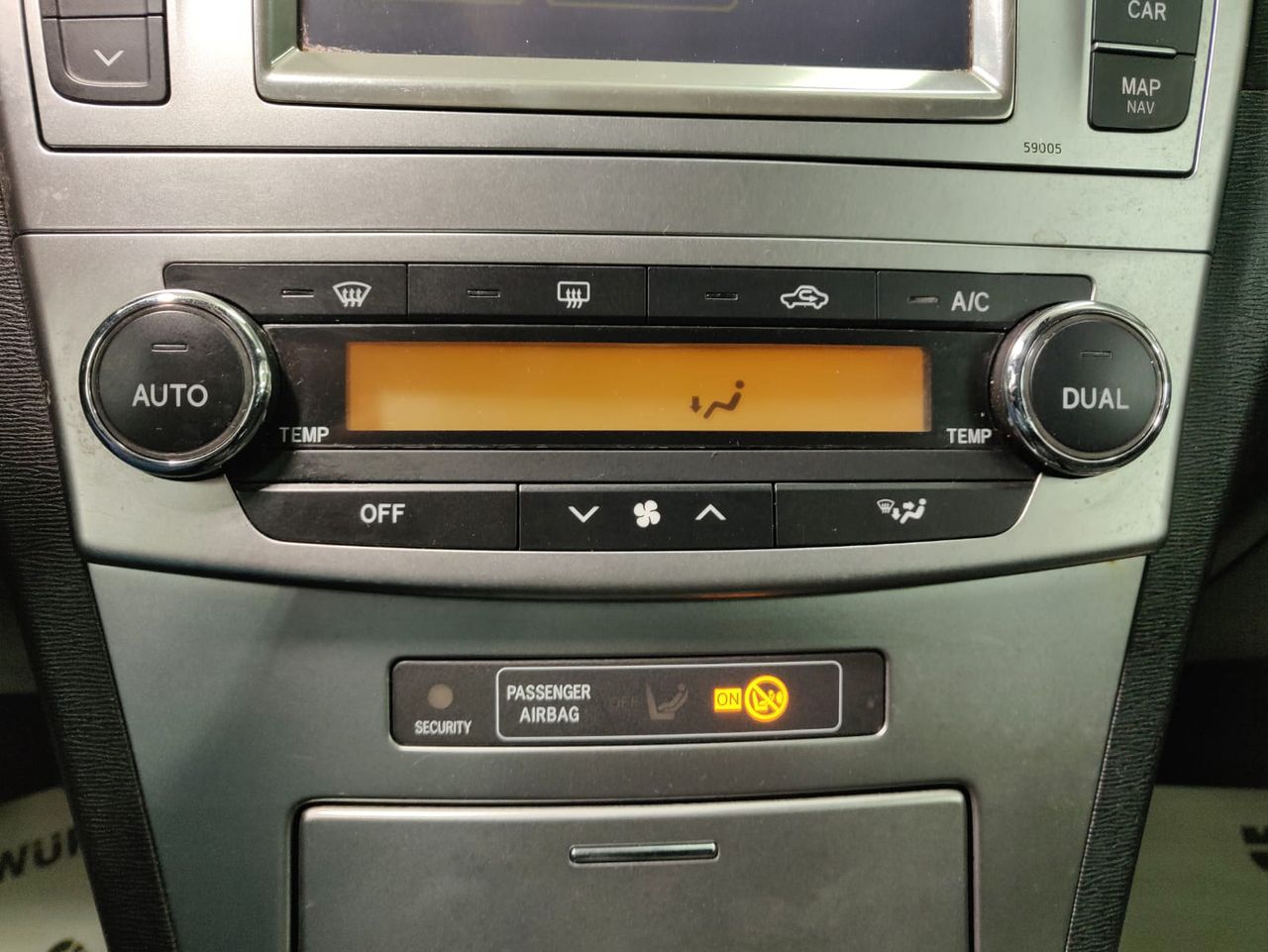 Foto Toyota Avensis 20