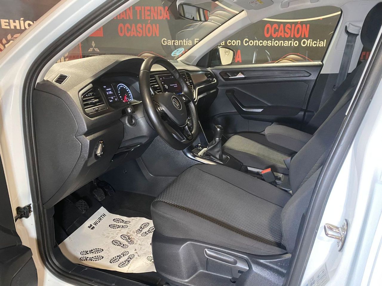 Foto Volkswagen T-Roc 9
