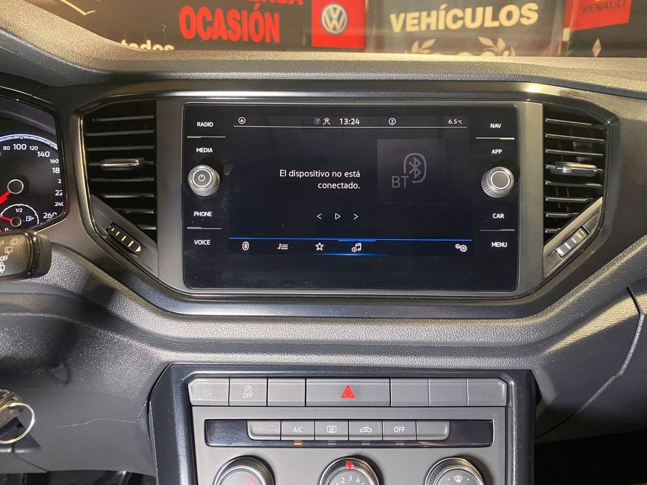 Foto Volkswagen T-Roc 19