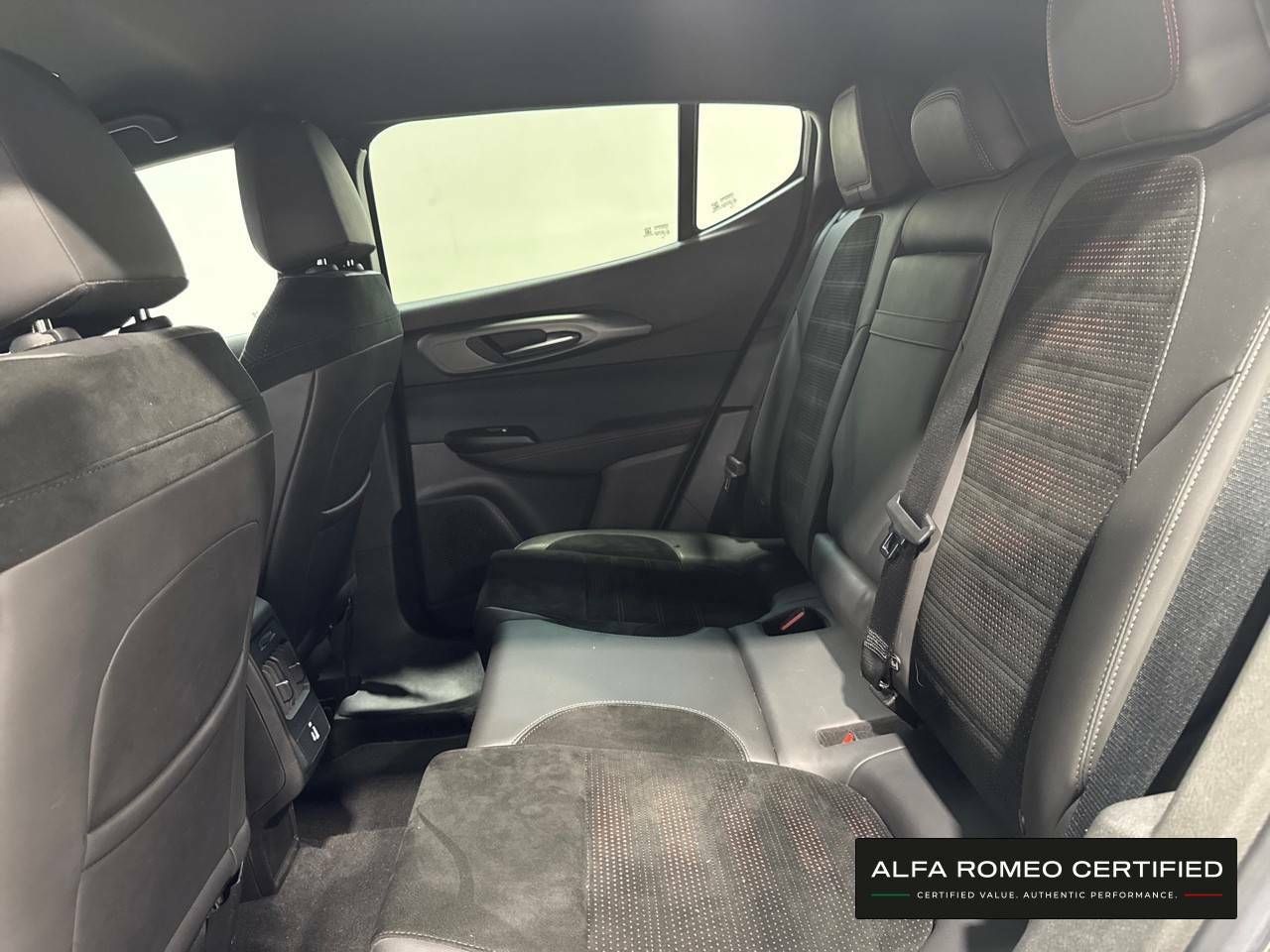 Foto Alfa Romeo Tonale 10