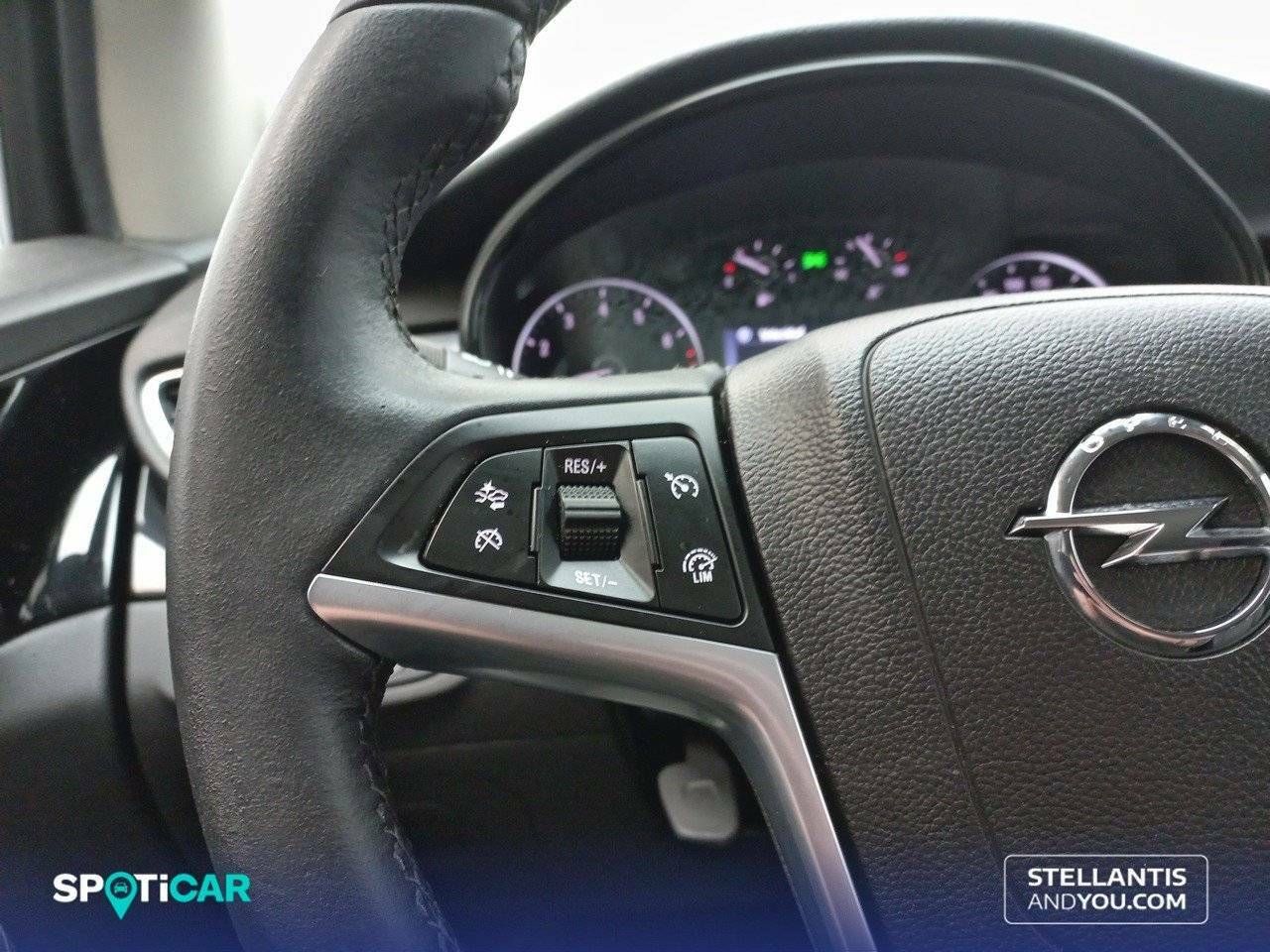 Foto Opel Mokka X 19